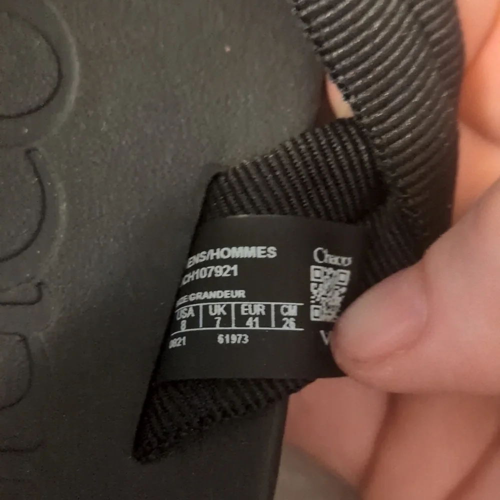 Chaco chillos flip tube size 8